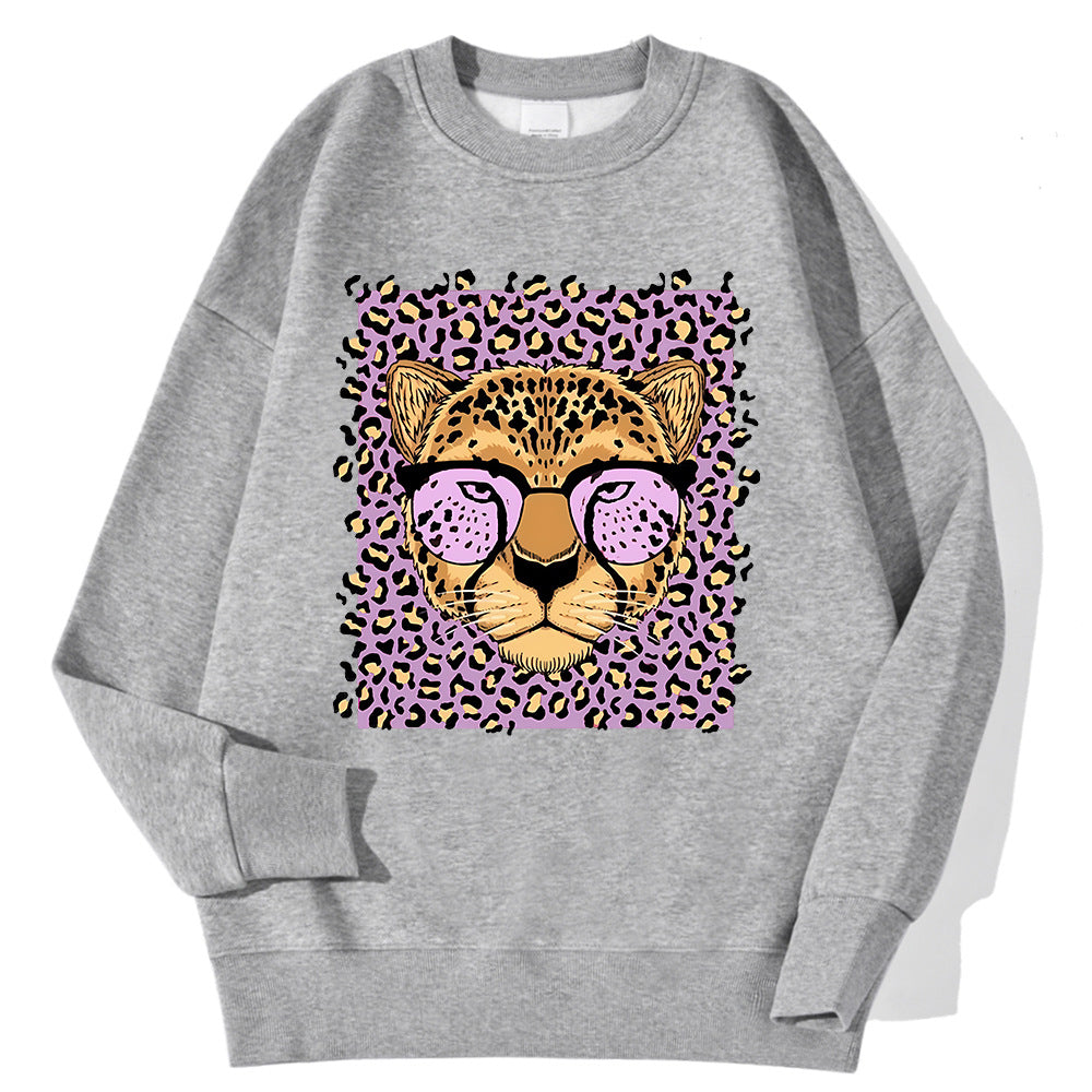 Afslappet løs sweatshirt med fleecefor til kvinder med leopardprint