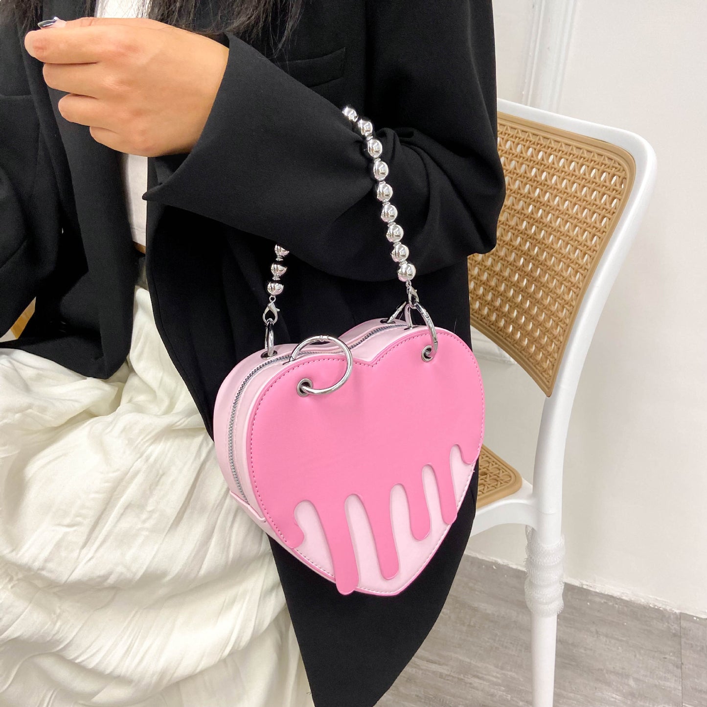 Women's Fashion Heart-shaped Chain Shoulder Bag