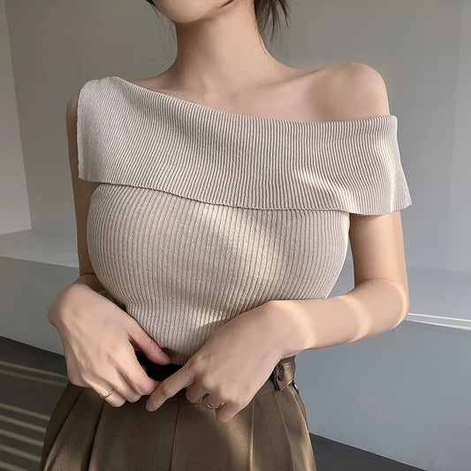 Irregular Off-shoulder Sleeveless Knitwear Solid Color Top
