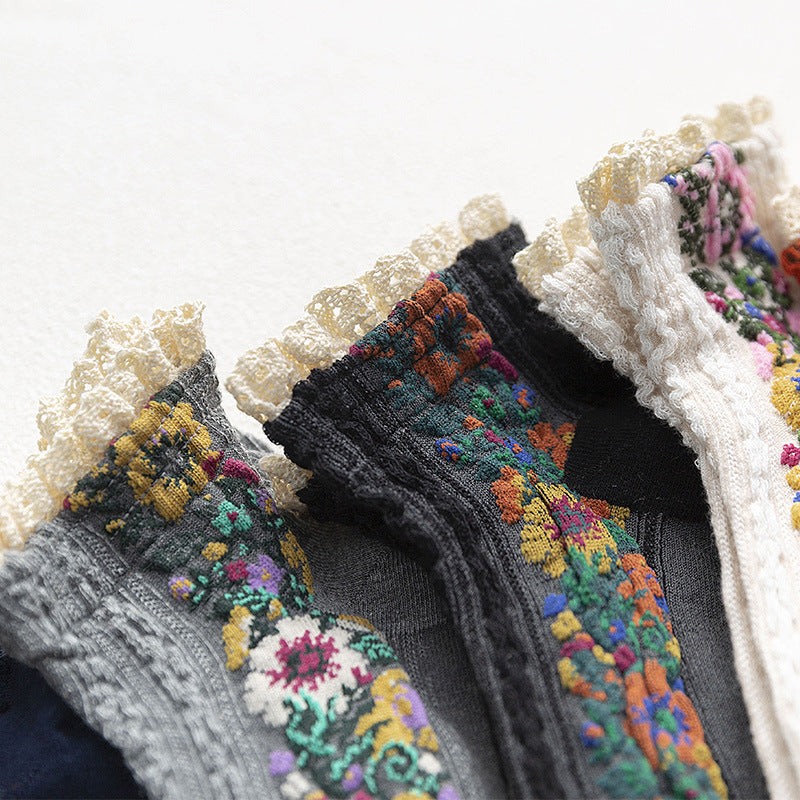 Women's New Lace Cotton Retro Small Floral Boat Socks