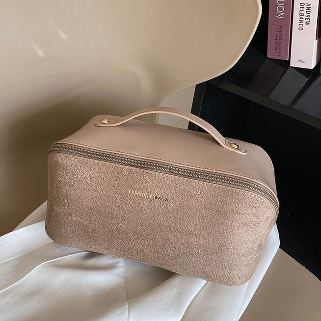 Minority Design Portable Large Capacity Suede Hand Bag