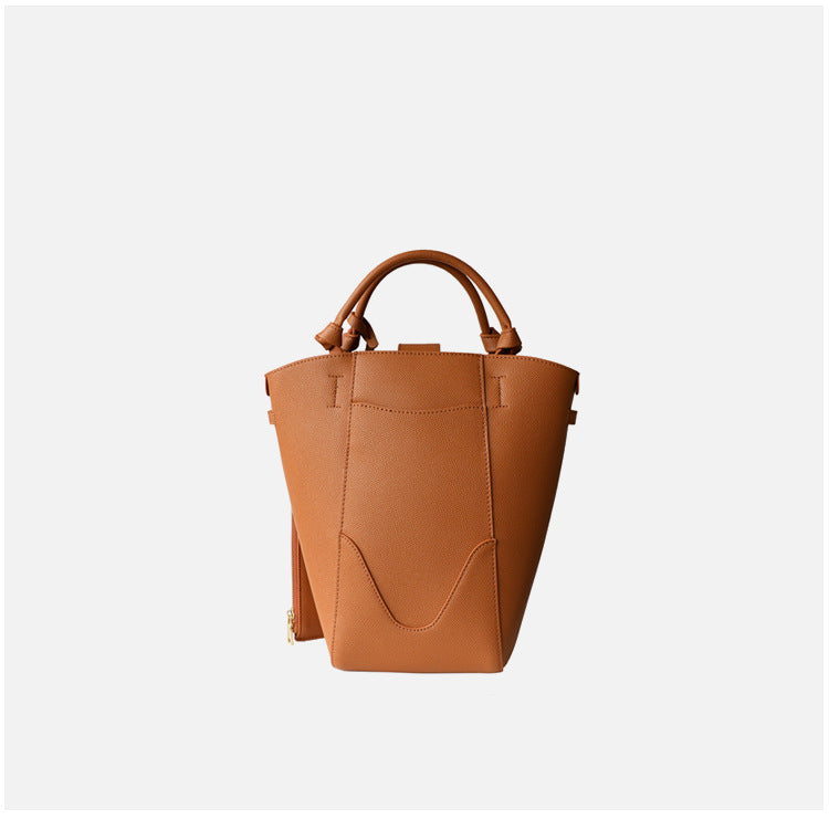 Cowhide Shoulder Bag With Niche Design And Large Capacity