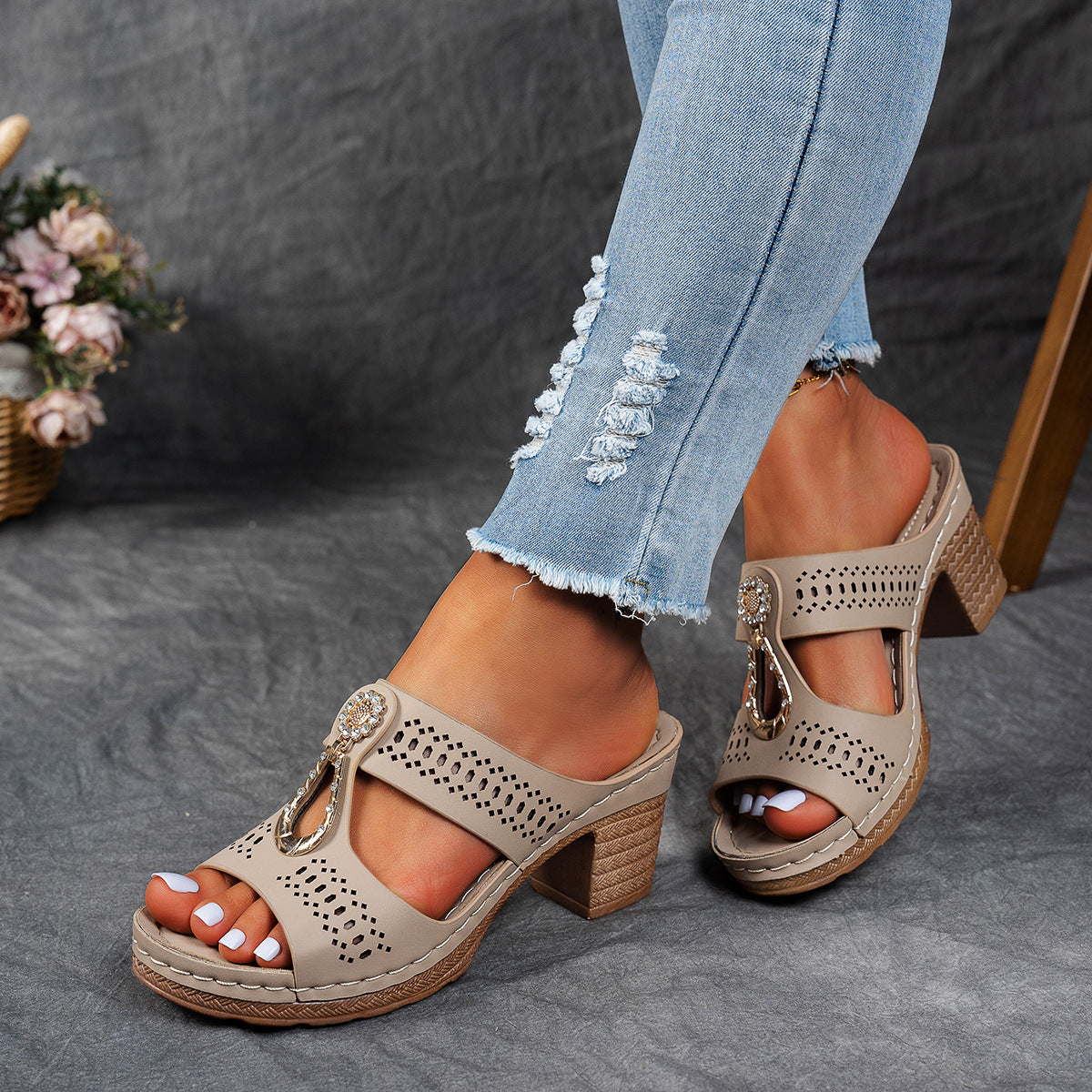 Plus Size Flade Hule Helfarvede Tøfler Syede Mellemaldrende Mor Rhinestone Sko