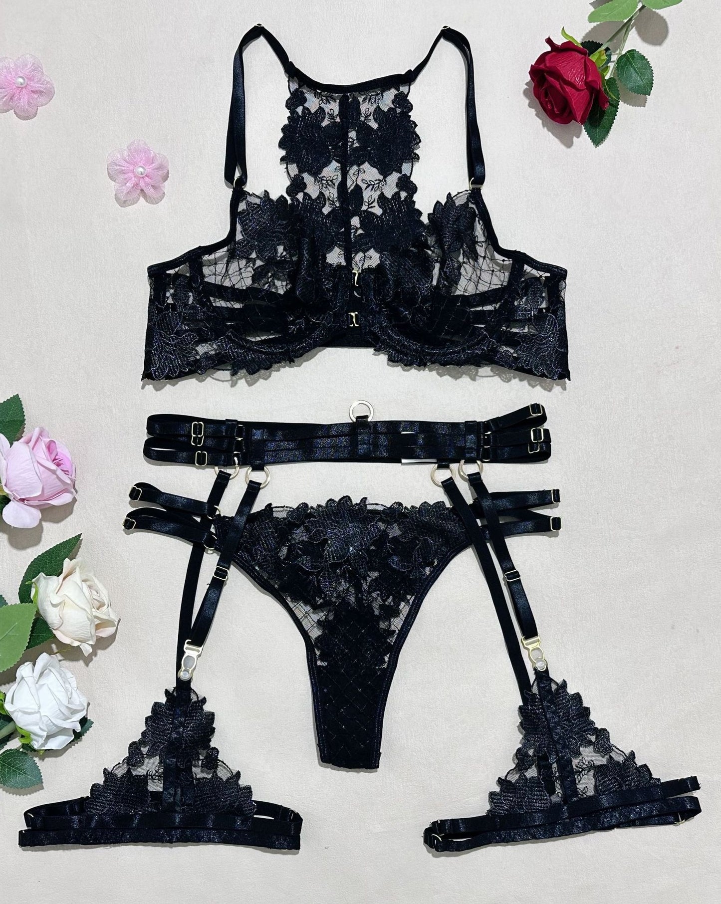 New Style Fashionable High-Complexity Embroidery Cross-Tie Push-Up Bra Set With Underwired Cups 4-Piece Set