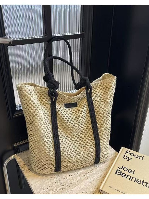 Commuter Large Capacity One-shoulder Knitted Beach Bag