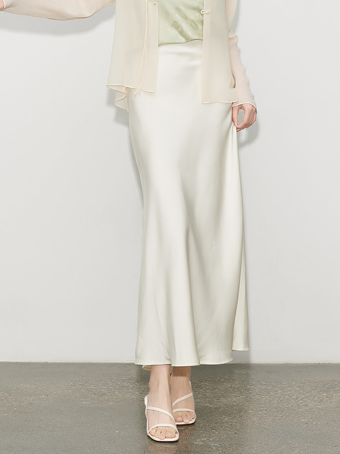 Oblique Cut Glossy Silky Half Body New Acetate Satin Temperament High Waist Fishtail Skirt