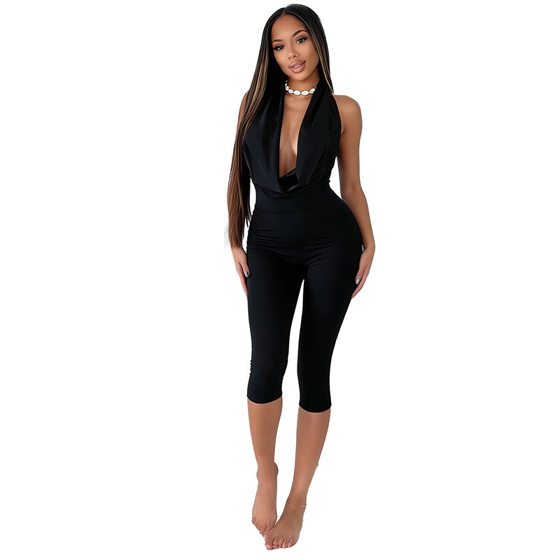 Ensfarvet stropløs hoftesiddende capri-jumpsuit