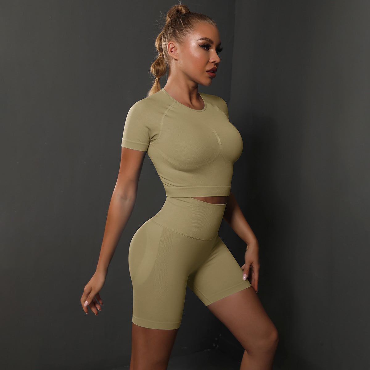 Summer New Seamless Solid Color High-Elastic Yoga Short-Sleeve Shorts Set