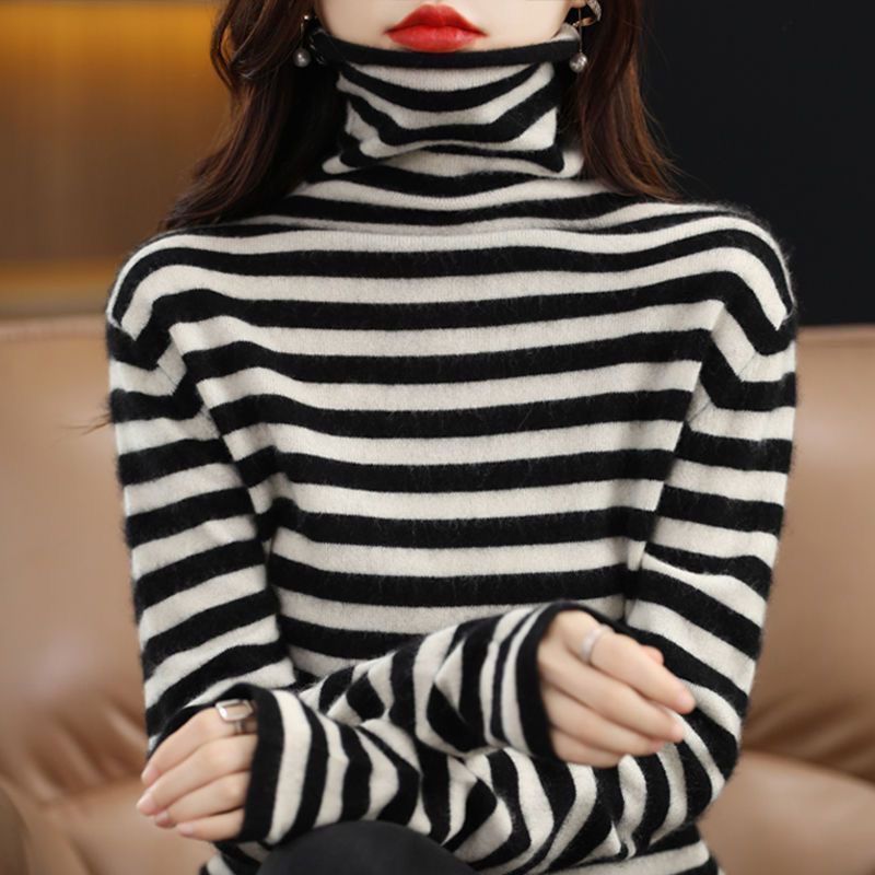 New Striped Ruffled-neck Thermal Top Made From Teddy Fleece