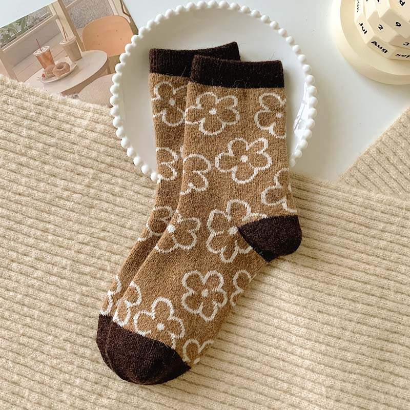 Chocolate Bear All-Match Niche Design Mid-Calf Socks