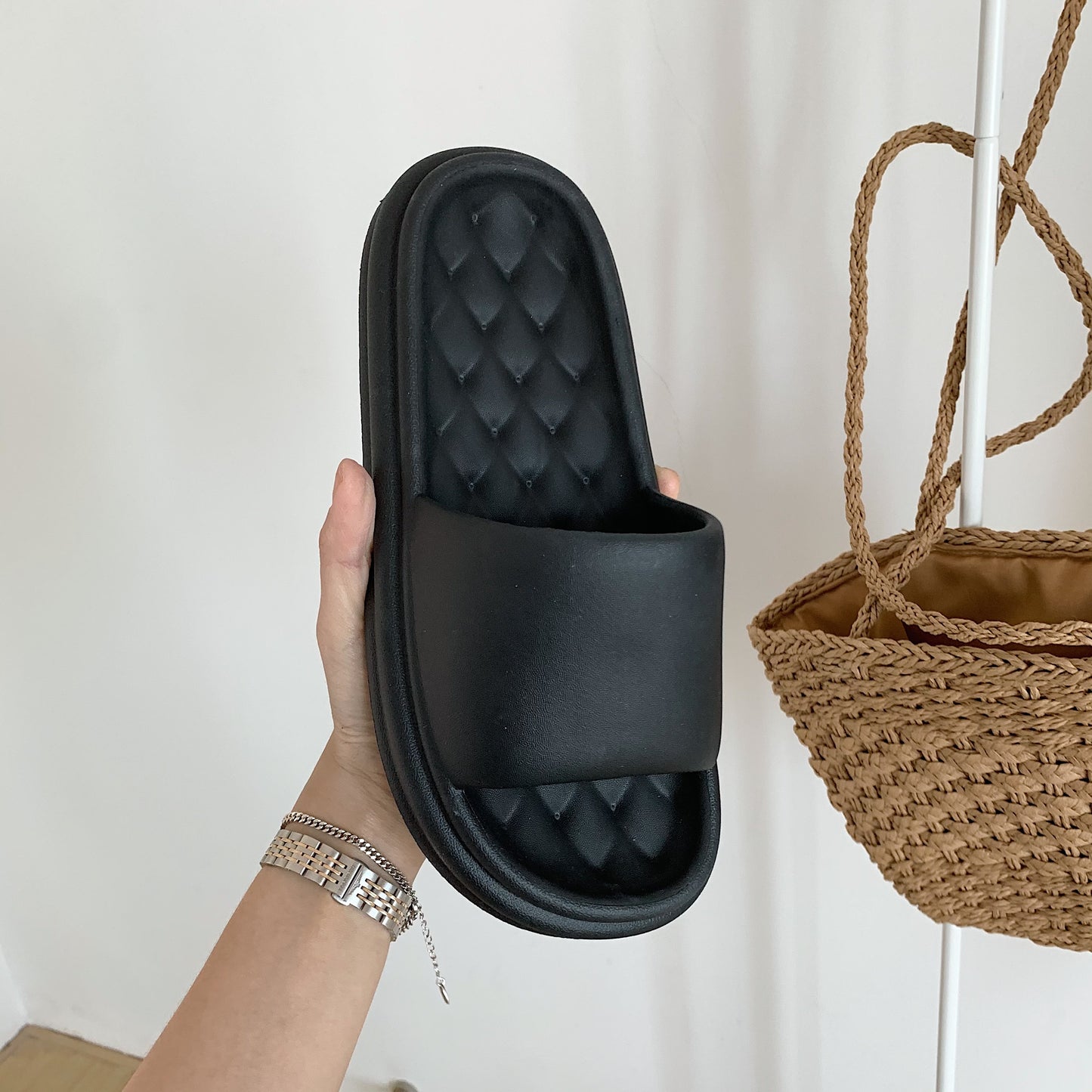 Non-slip And Odor-resistant Thick-soled Household Indoor Bathroom Couple Slippers