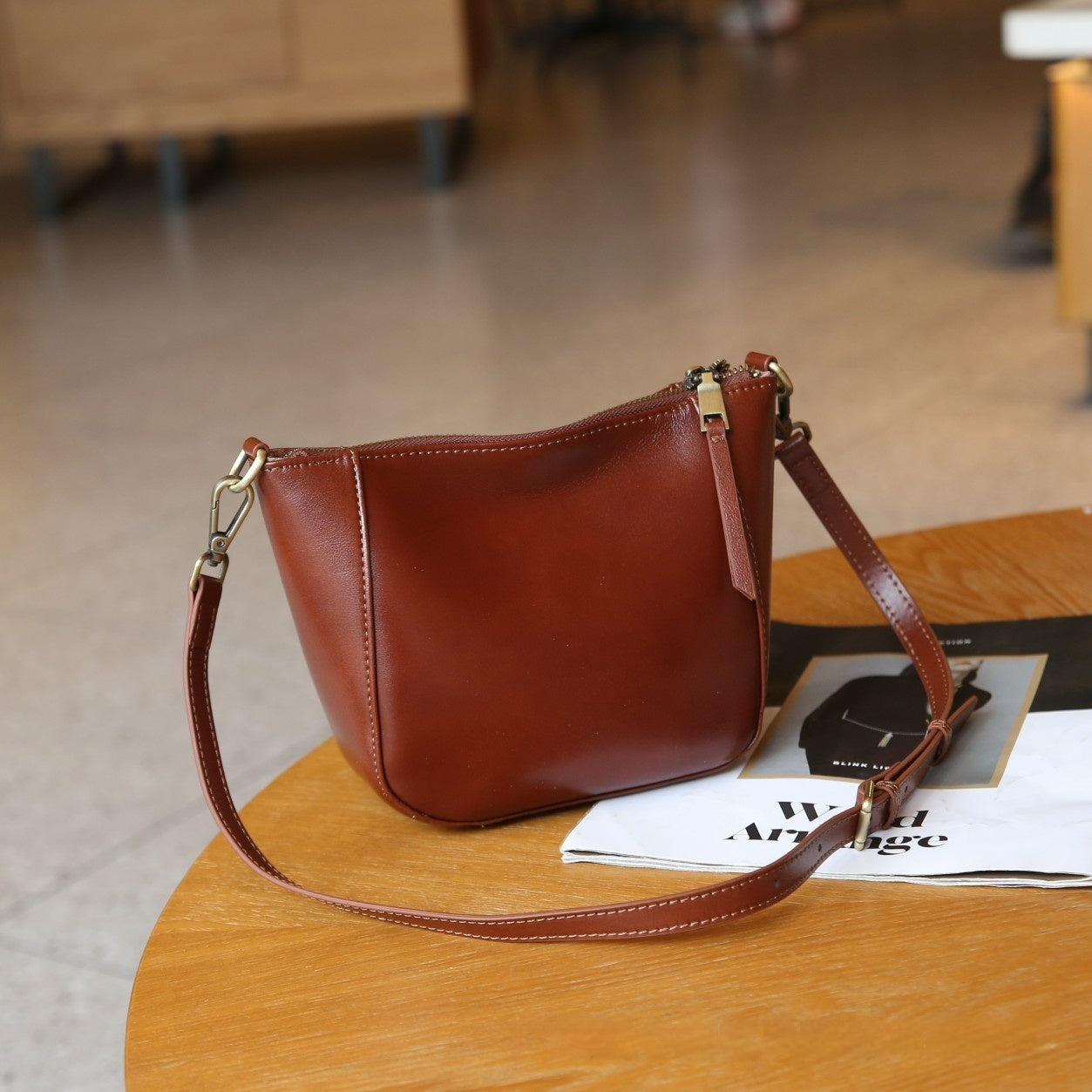 Ladies' High-end Niche Hand-held Small Top-grain Leather Shoulder Crossbody Bag