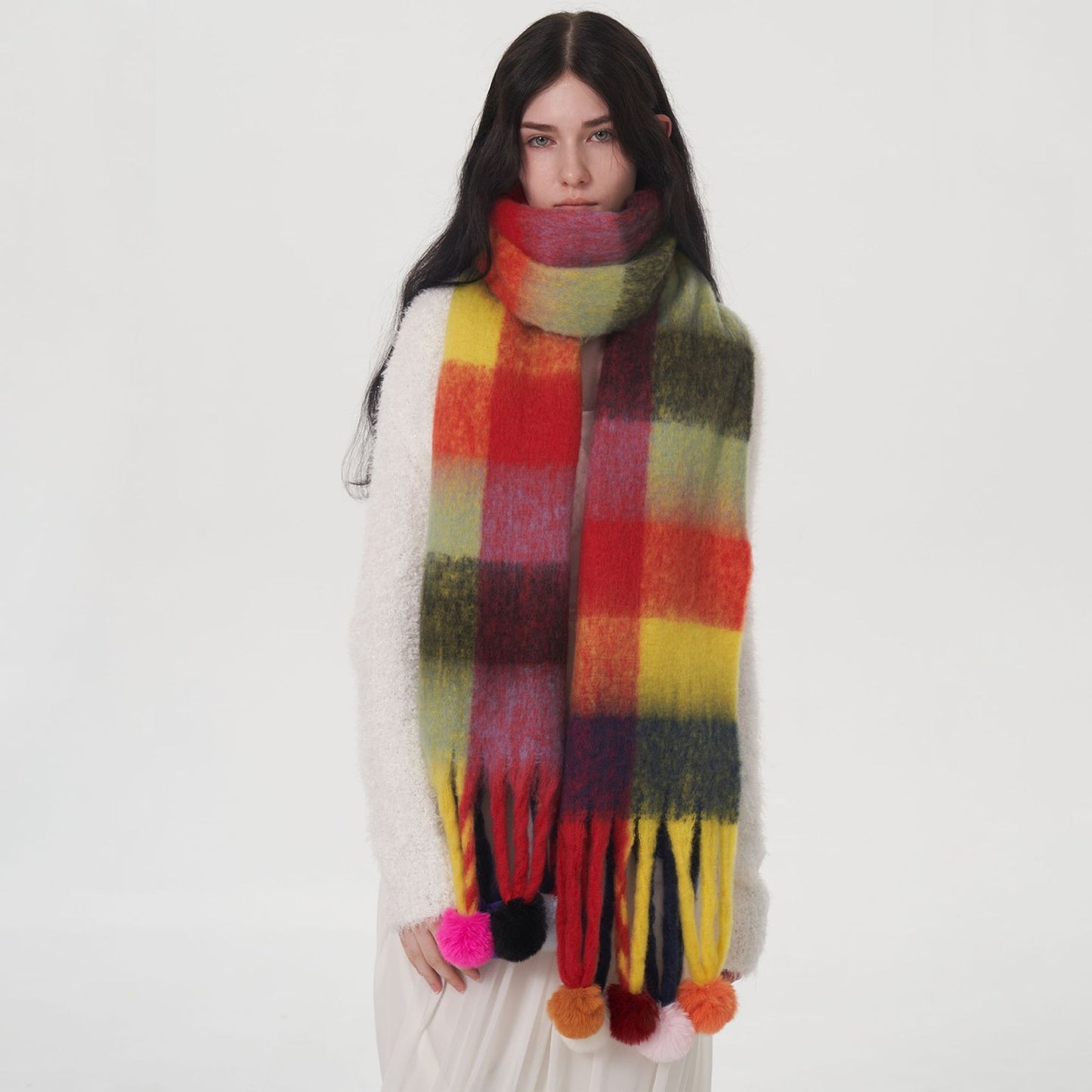 Colorblock All-matching Tassel Ball Circle Yarn Scarf