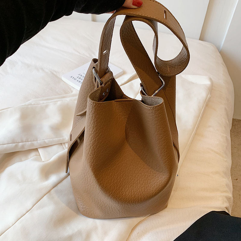 Versatile Large Capacity Portable Commuter Bag