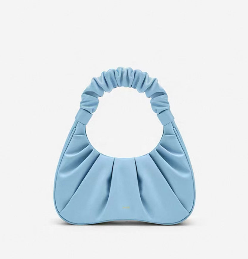 Horn fold bag