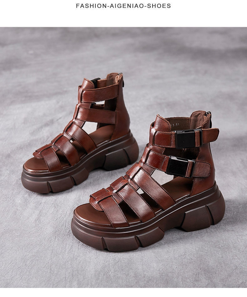 Retro stilfulde damesandaler i læder med udskæringer og plateausål