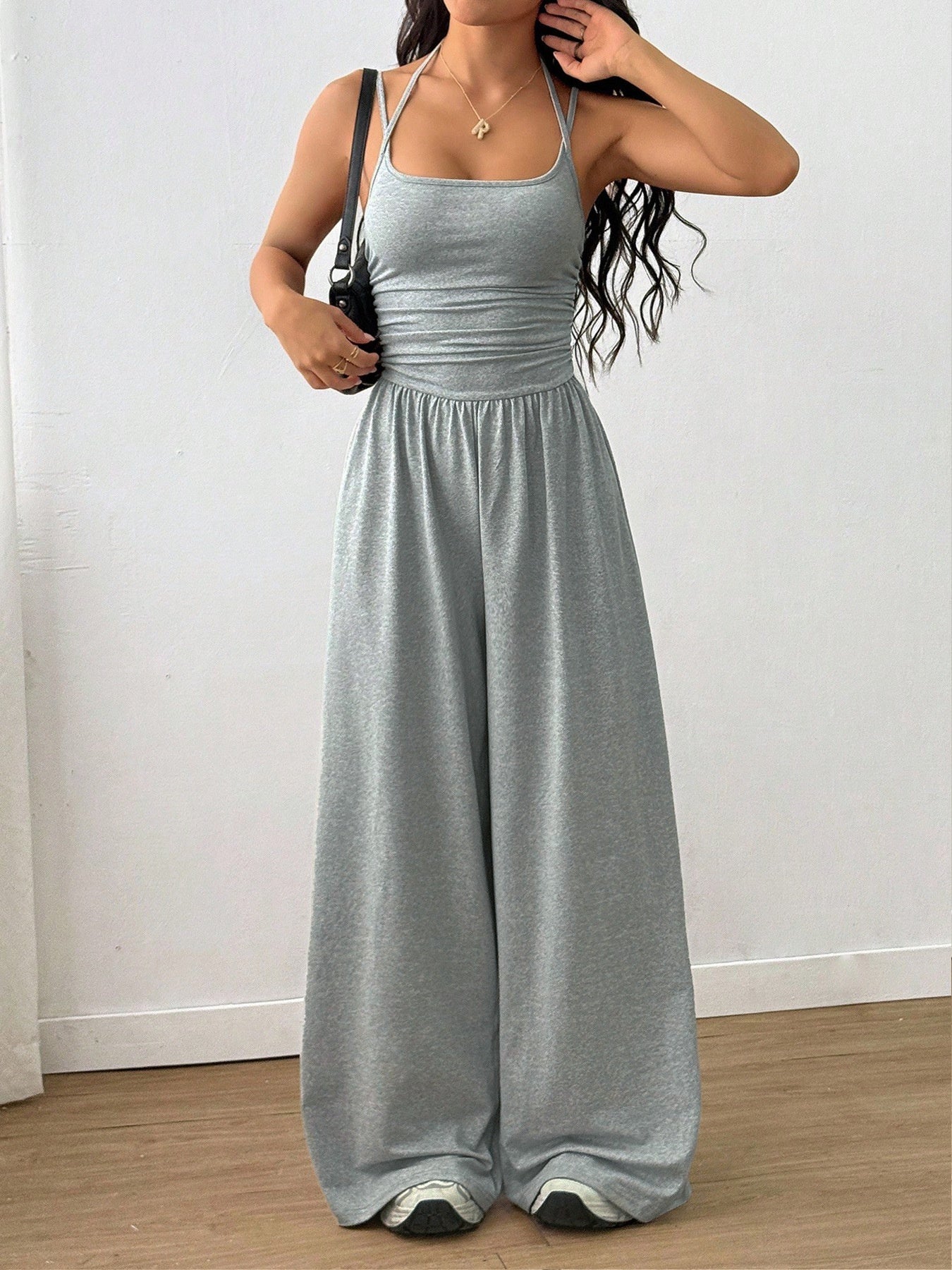 Sort Camisole Jumpsuit med Brede Ben