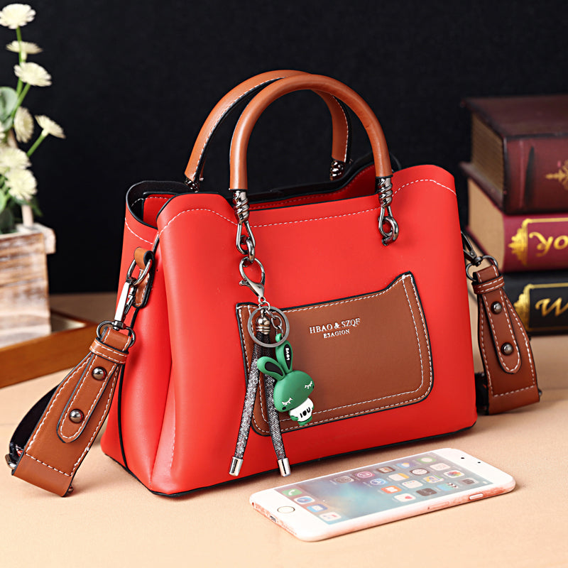 New Fashionable Portable Large Capacity Messenger Bag