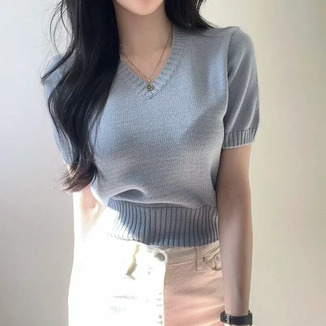 Simple V-neck Solid Color Short-sleeved Sweater Casual Short Top
