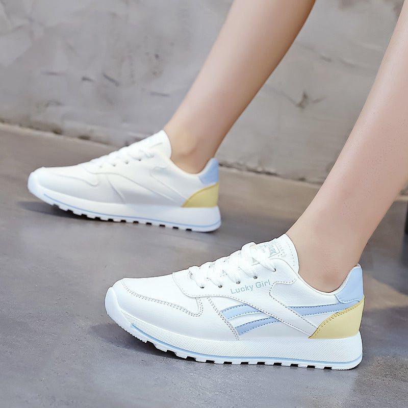Kvinders nye åndbare sneakers med tyk sål i mesh, der passer til alt