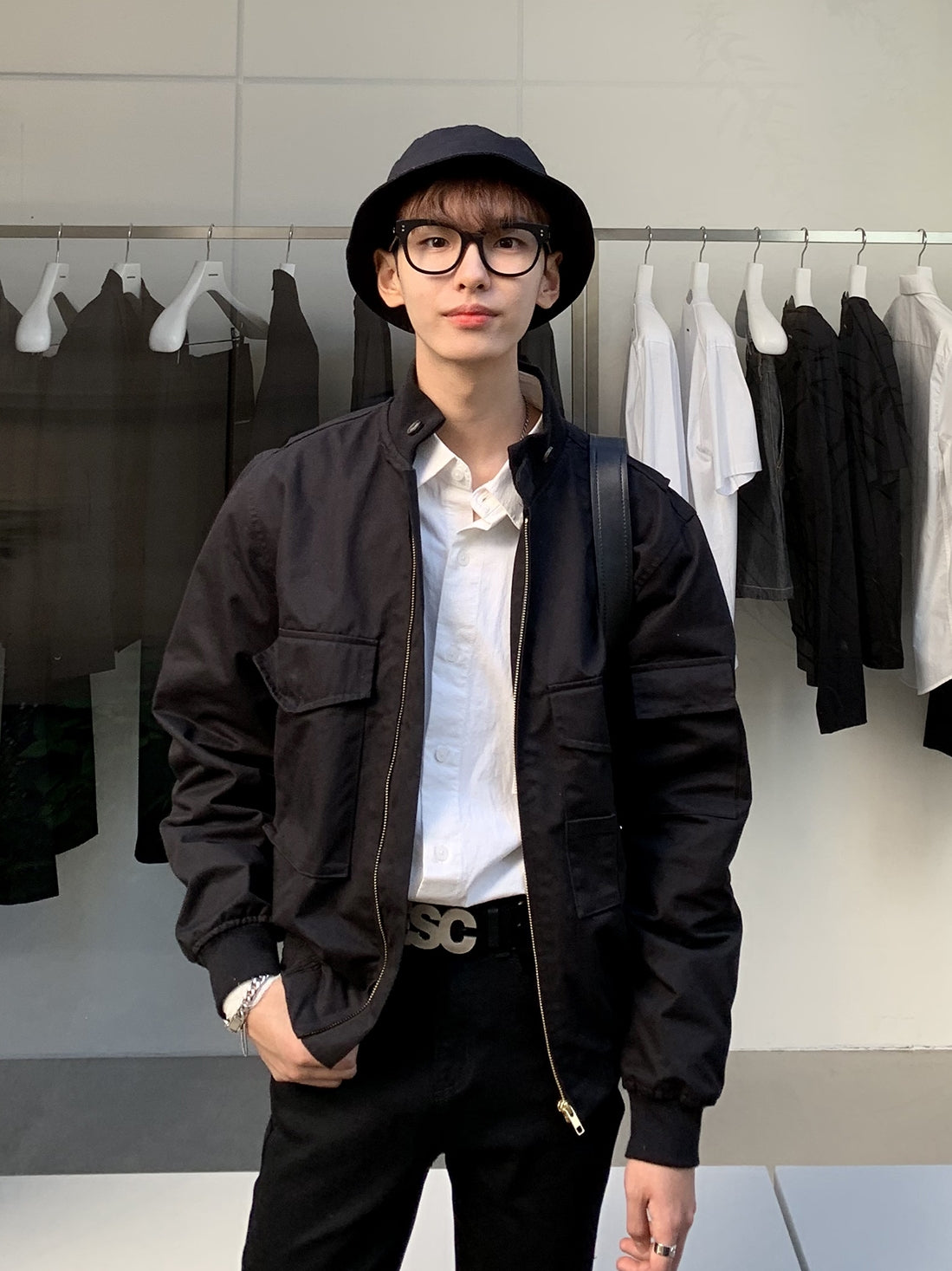 Slightly Loose Short Jacket With Long Legs