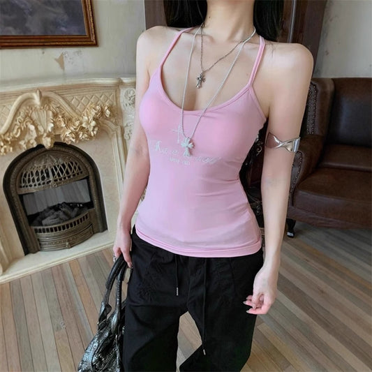 A Stylish Top For Both Inner And Outer Wear That Enhances Your Back