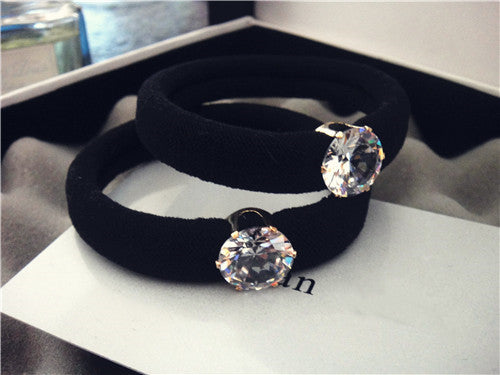 Water Drill String Zircon Black Leather Rib