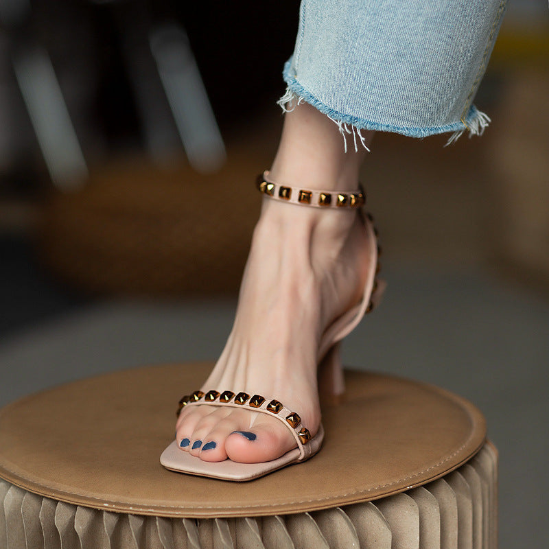 Retro All-match Rivet High-heeled Women's Sandals