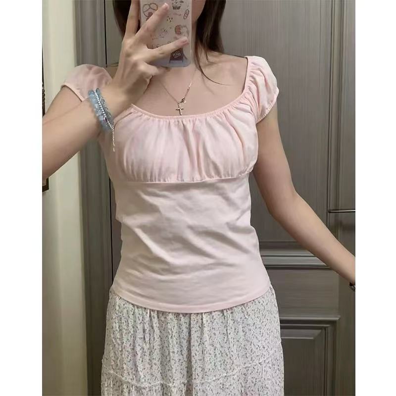 Womens Short-sleeve Top With A Round Neck And Puffed Sleeves