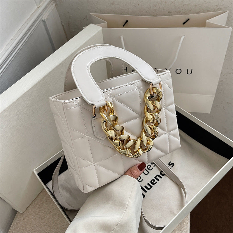 Women's Korean Style Fashion Thick Chain Rhombus Handbag