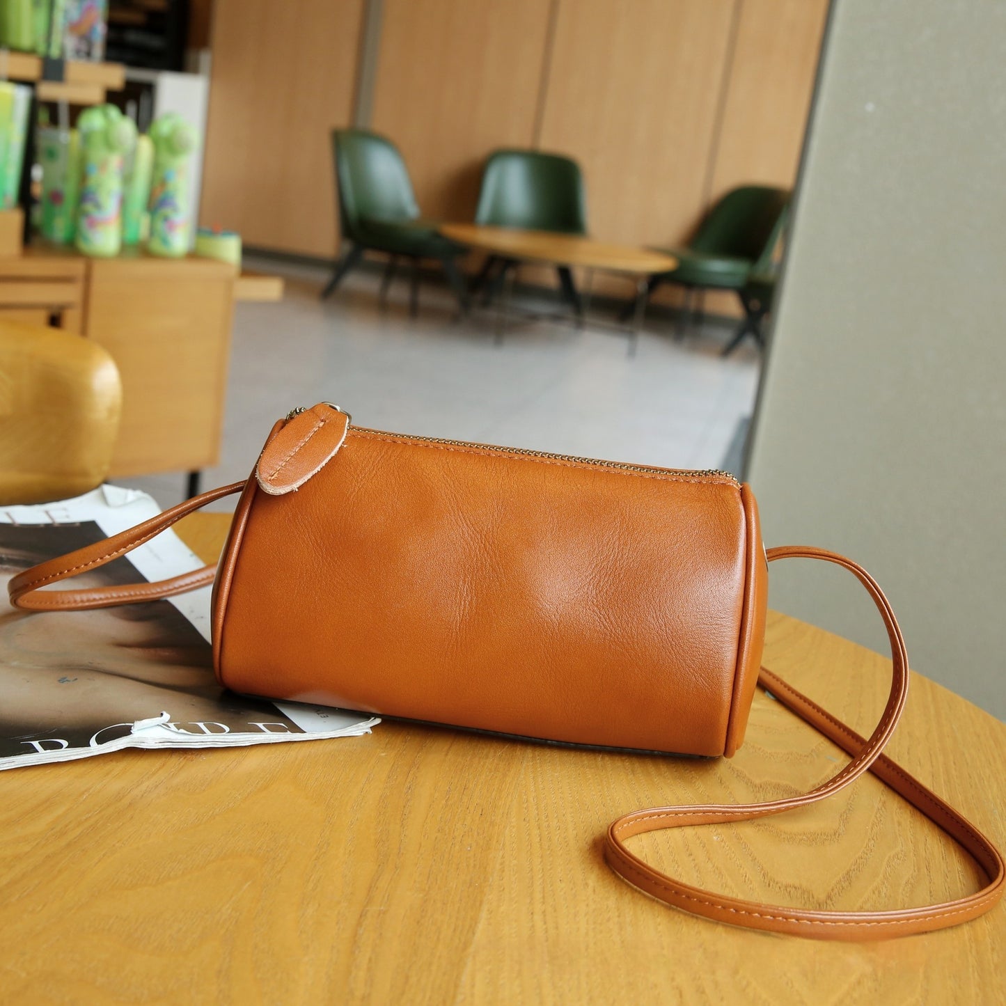 Women's Bag Simple Fashion Advanced Retro Crossbody Versatile