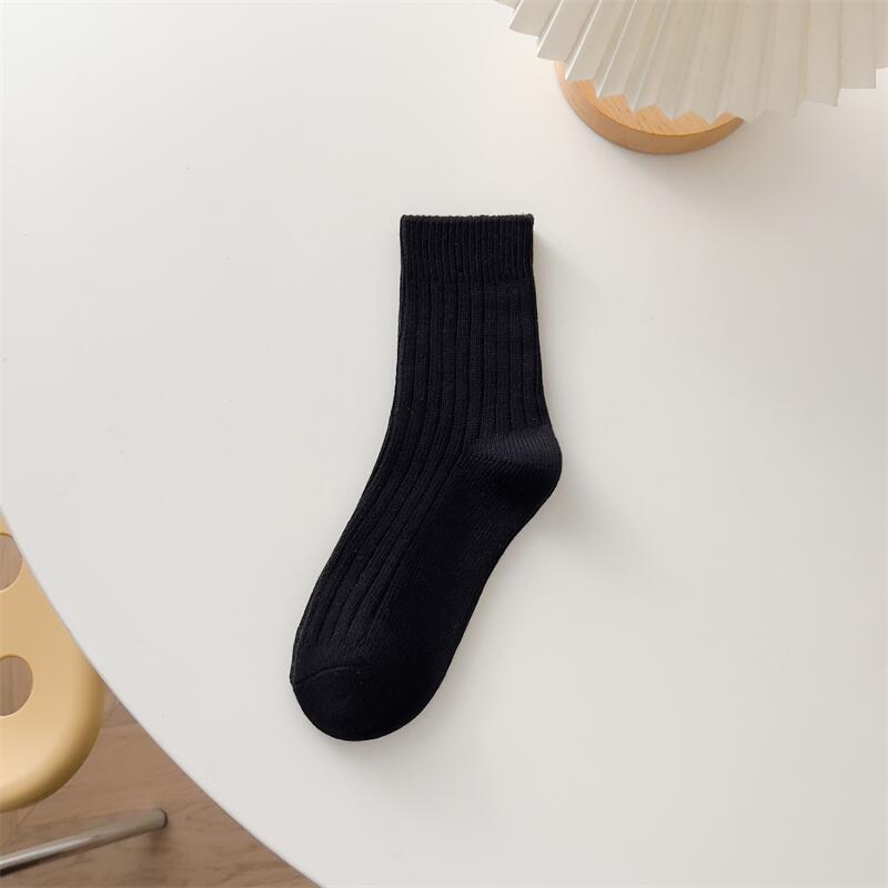 Trendy Solid Color Pile Style Cute Mid-calf Length Socks