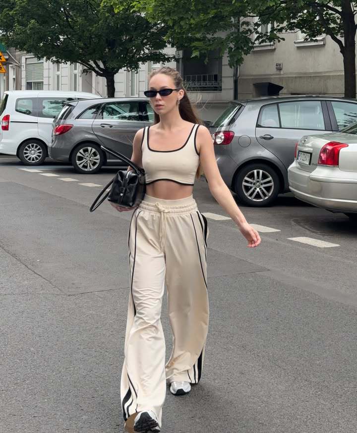 Womens Street-Style Sports Tank Top And High-Waisted Wide-Leg Pants Set