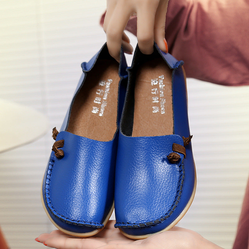 Plus Size Genuine Leather Mom Shoes Flat Low Top