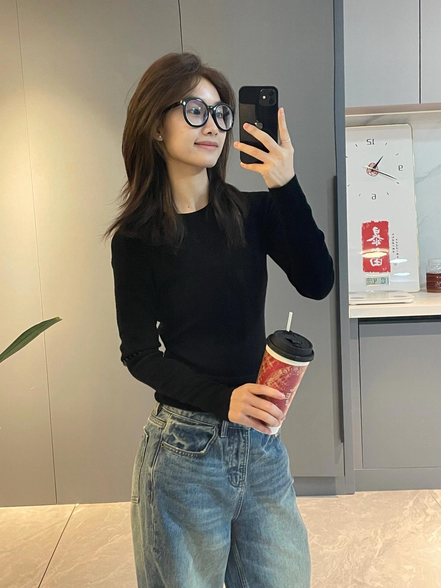 Round Neck Knitted Sweater For Women