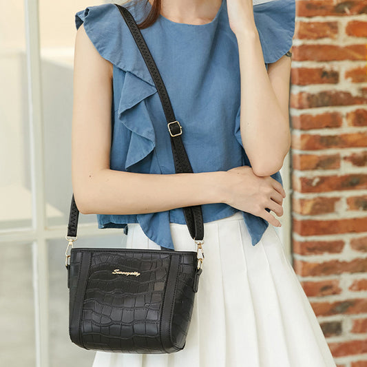 High-capacity Large Bucket Bag