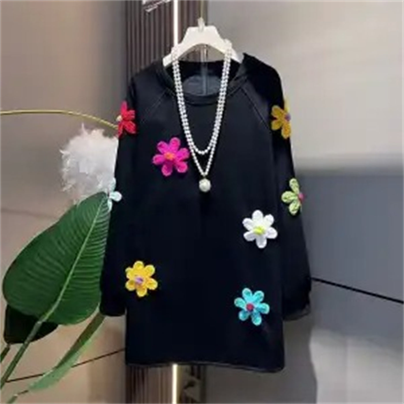 Rundhalset langærmet sweater til efterår og vinter