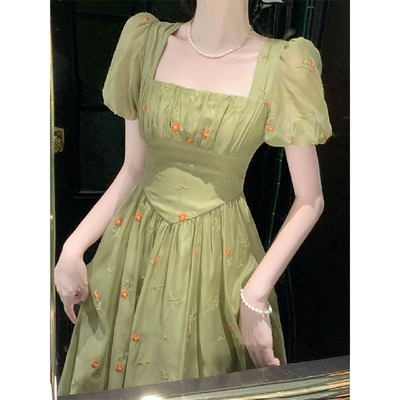 Waist Tightening And Slimming Green Floral Dress For Women
