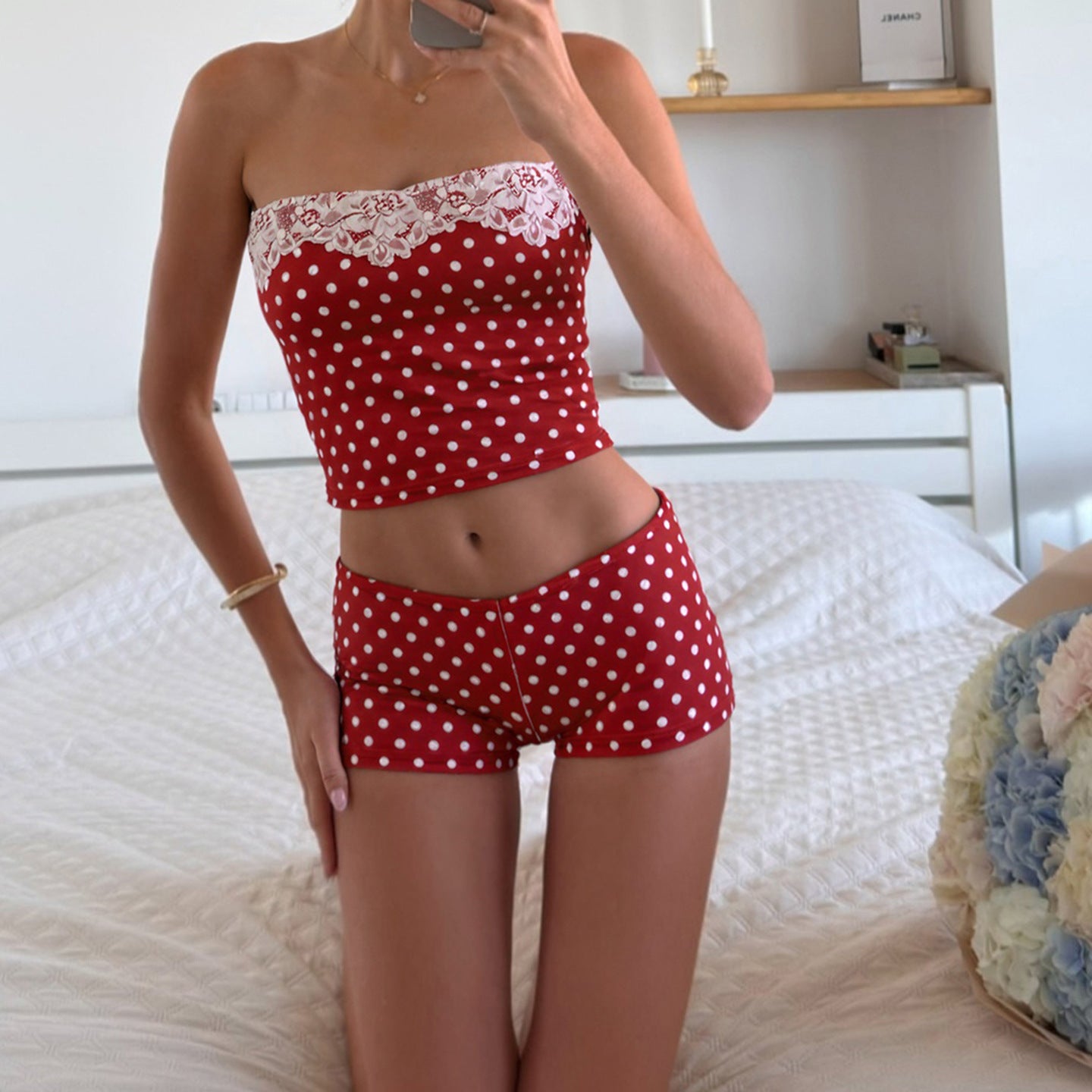 Autumn Pure And Seductive Sexy Color-block Polka-dot Tube Top And Shorts