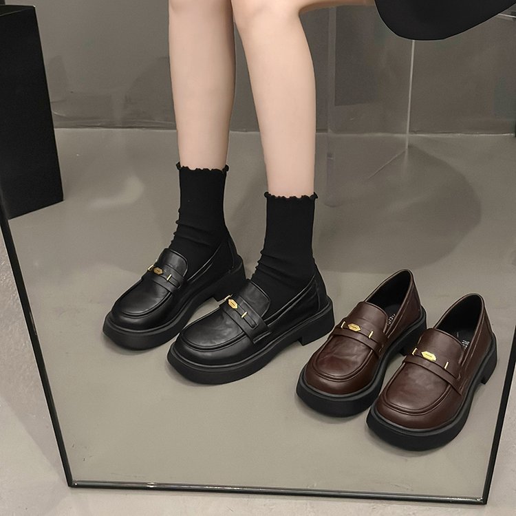 Soft Bottom Soft Surface Small Leather Shoes