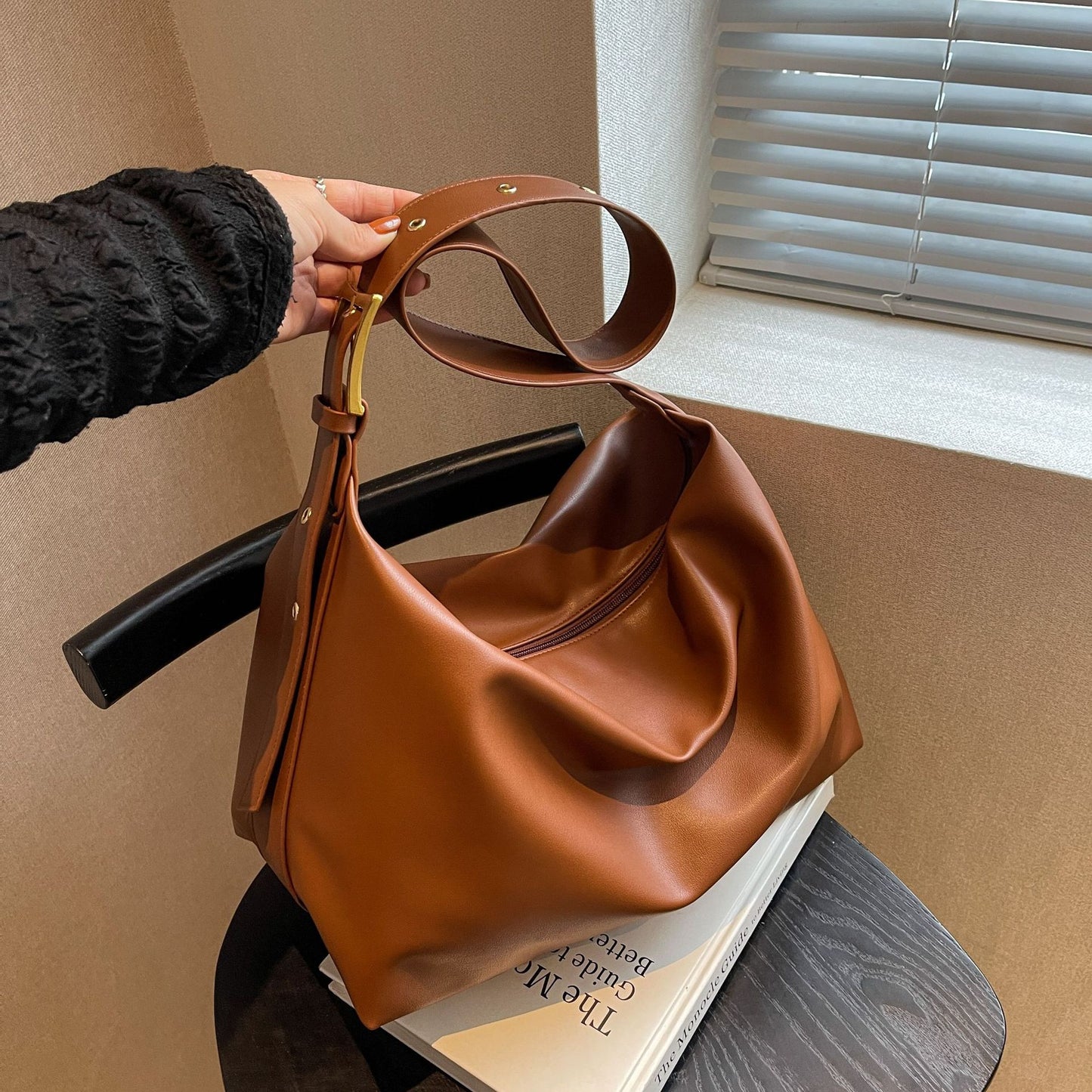Women's Western Style Crossbody Tote