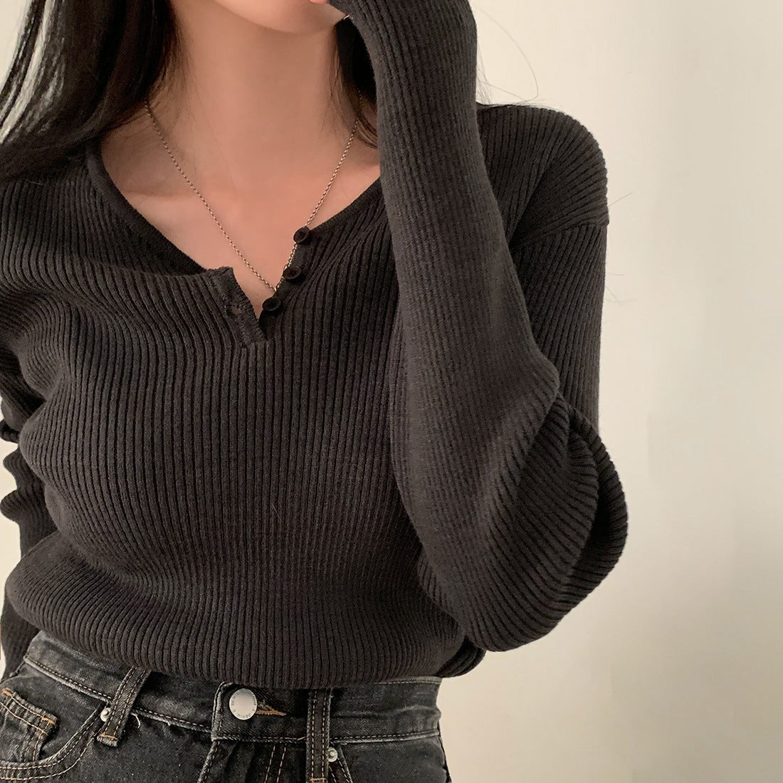 Leisure Day WANGXING Button V-neck Sweater