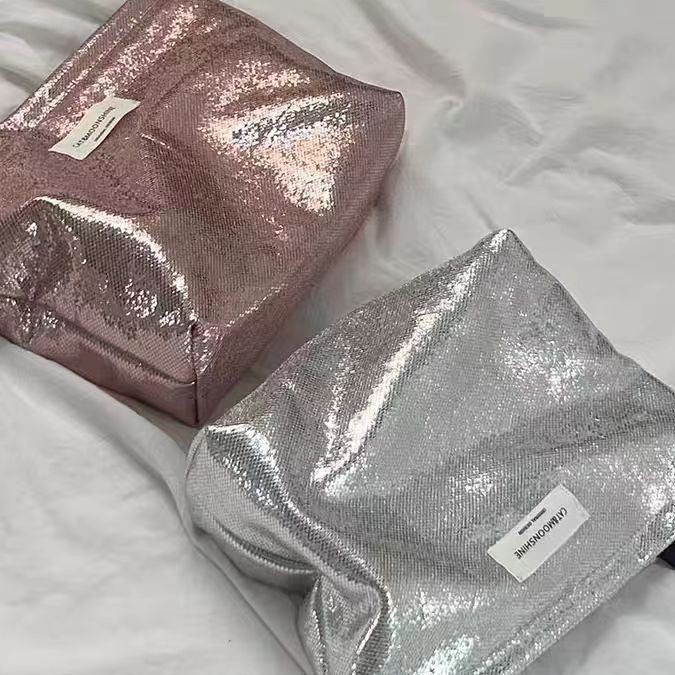 Simple And Portable Large Capacity Wash Bag Out Storage Bag