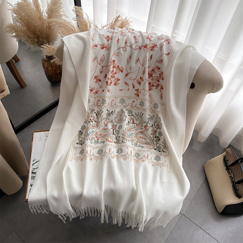 Women's Ethnic-style Embroidered Outer Shawl