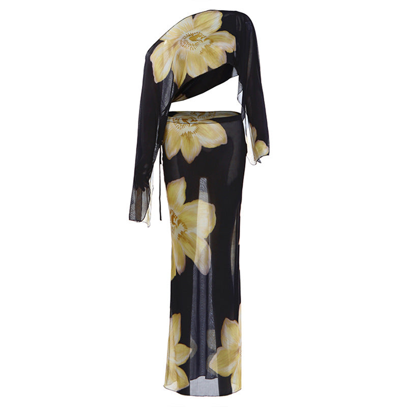 New Sexy Off-shoulder Crop Top Paired With A High-waisted Drawstring-printed Skirt