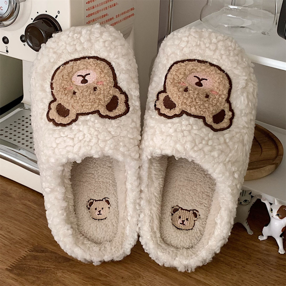 Half-pack with cotton slippers