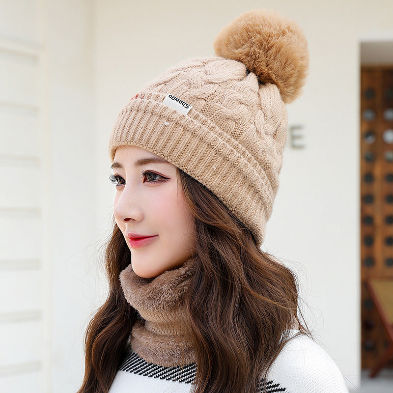Women's Knitted Beanie With Twist Strands