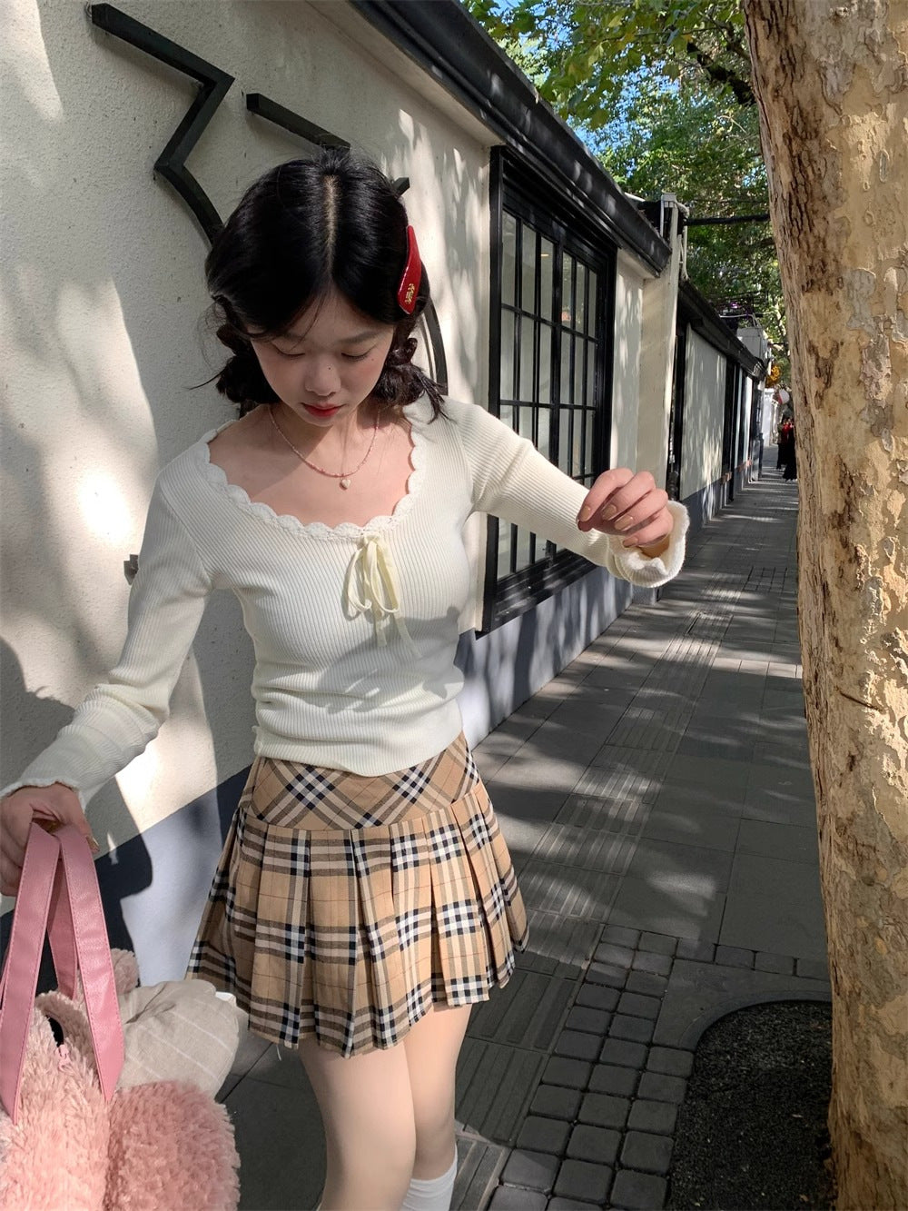 Women's Slim-fit Lace Up Bow U-neck Bottoming Shirt Top