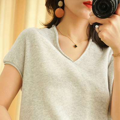 Womens Cotton-linen V-neck Short-sleeve T-shirt In Solid Colors