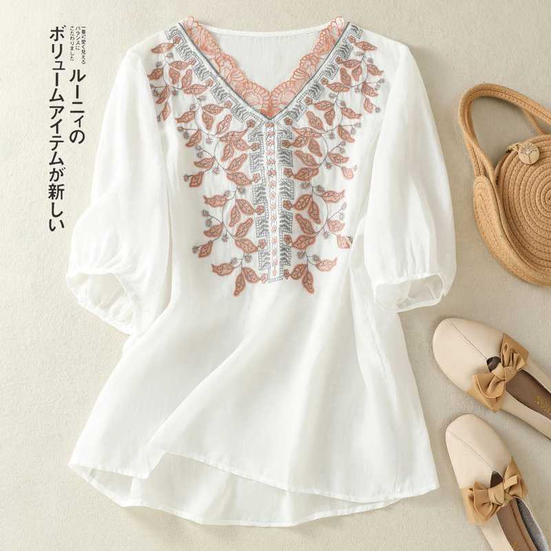 Vintage Embroidered V-Neck Blouse With Three-Quarter Sleeves For Women